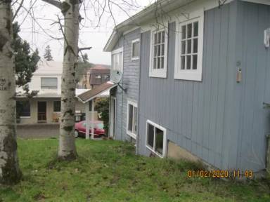 Main picture of 406 N Macleod Ave