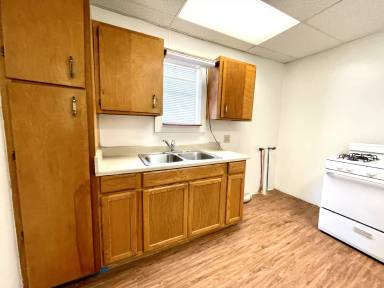 Main picture of 116 4th Ave NW