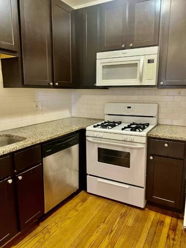 Main picture of 4423 W Fullerton Ave