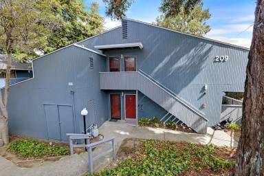 Main picture of 209 Boardwalk Ave