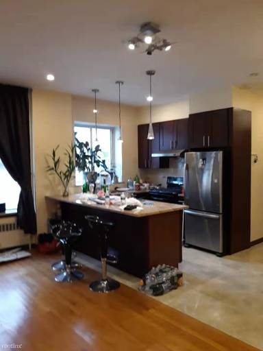 Main picture of 122 Bay 38th St