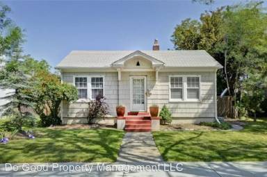 Main picture of 2116 W Madison Ave