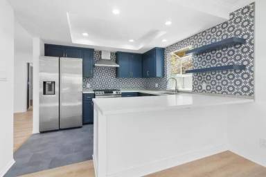 Main picture of 1933 Voorhees Ave