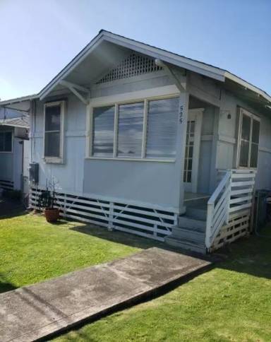 Main picture of 521 Maui St