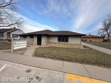 Main picture of 111 Arizona Ave NW