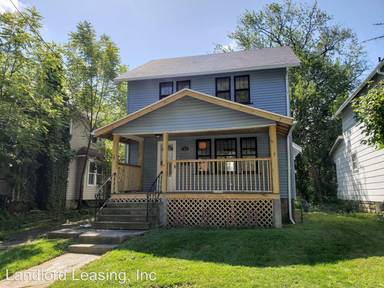 Main picture of 1055 W 12th St