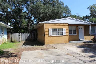 Main picture of 109 4th St SE