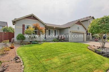 Main picture of 8701 NE 66th St