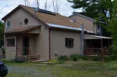 Main picture of 113 Houseman St