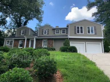 Main picture of 610 Darlington Rd NE