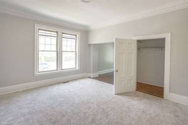 Main picture of 715 Parker St