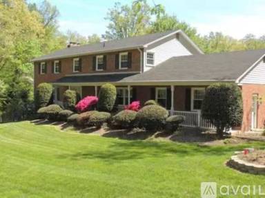 Main picture of 3727 Russell Rd