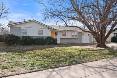 Main picture of 4803 8th St