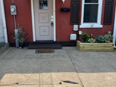 Main picture of 134 44th St