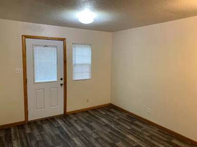 Main picture of 417 Christopher Pl