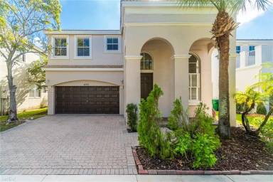 Main picture of 4931 SW 155th Ave