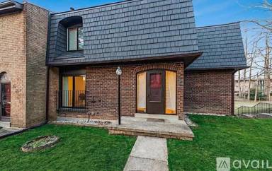 Main picture of 4900 Schuyler Dr