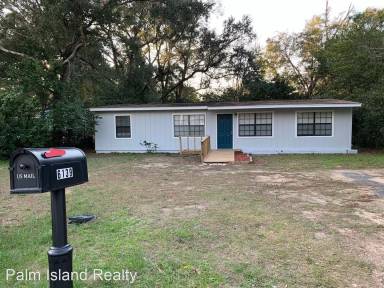 Main picture of 6139 Syrcle Ave