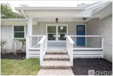 Main picture of 608 Kings Way