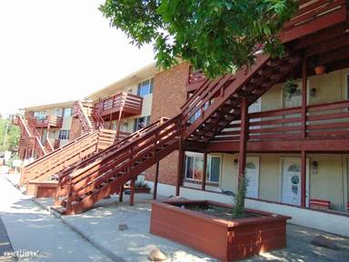 Main picture of 423 E Fountain Pl