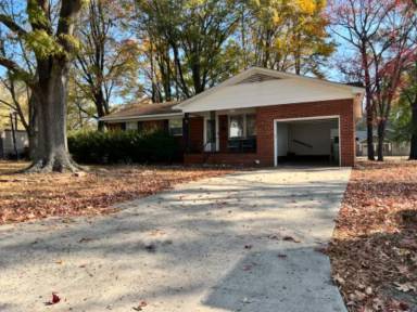 Main picture of 915 Oakwood Ave