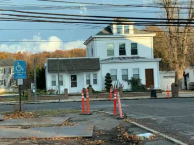 Main picture of 564 Klockner Rd