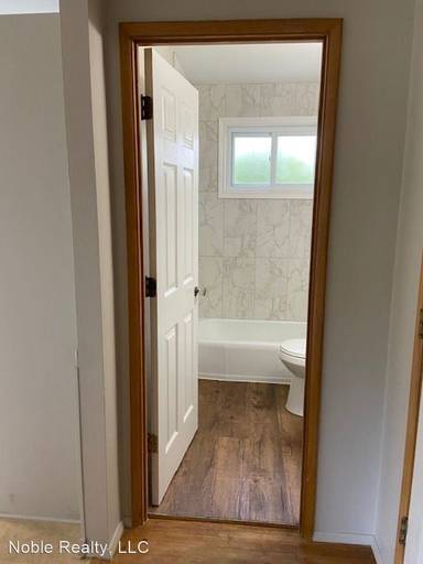 Main picture of 2055 Splendor Dr