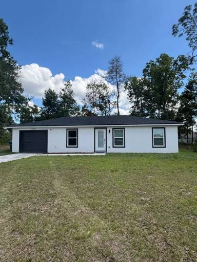 Main picture of 8011 Leonardo St