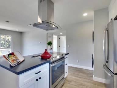 Main picture of 3720 Fruitvale Ave