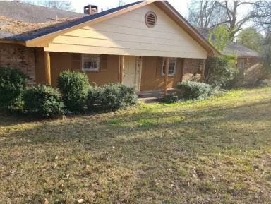 Main picture of 924 Laurel Ln