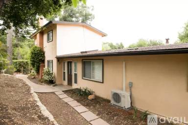 Main picture of 2604 Foothill Rd