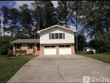 Main picture of 698 Shannon Way