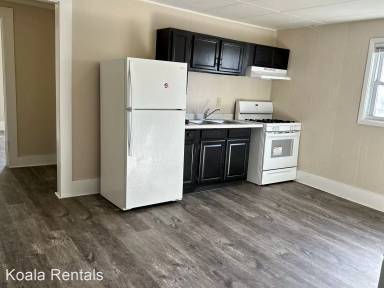 Main picture of 321 W Hillside Dr