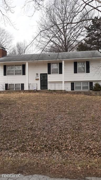 Main picture of 5716 Harvard Ave