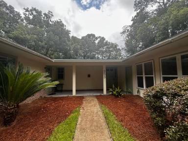 Main picture of 263 N Villas Ct