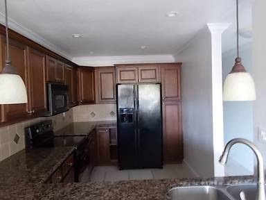 Main picture of 1065 Fresno St