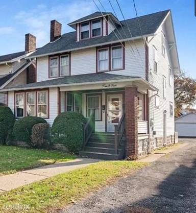 Main picture of 504 Laurel Blvd