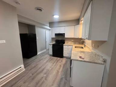 Main picture of 3125 W 79th St