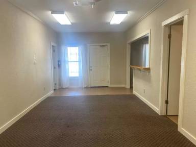 Main picture of 1305 S 21st St