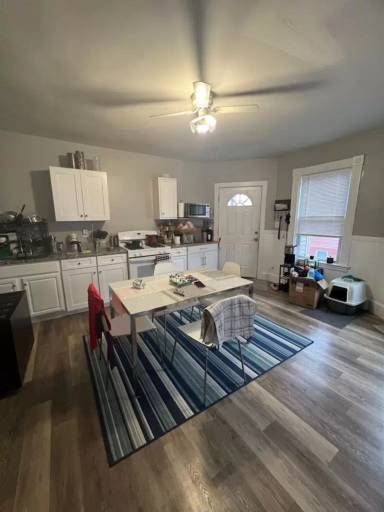 Main picture of 146 3rd St