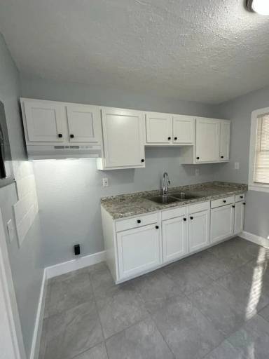 Main picture of 3625 Charles St