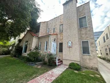 Main picture of 6200 Orange St