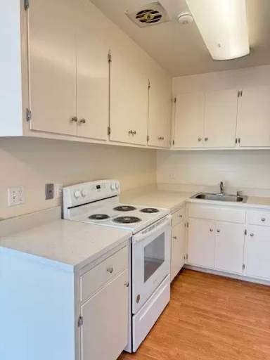 Main picture of 1705 Carmel Dr