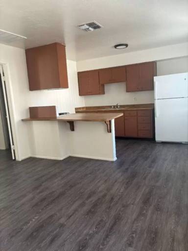 Main picture of 771 W Brighton Ave