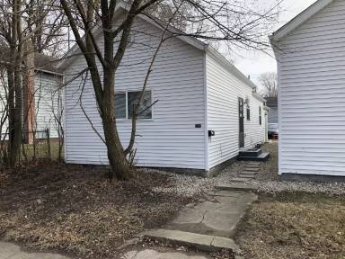 Main picture of 727 3rd St