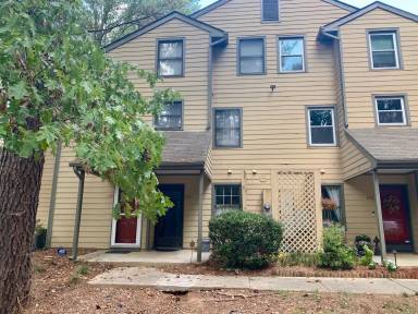 Main picture of 203 Autumn Chase Dr