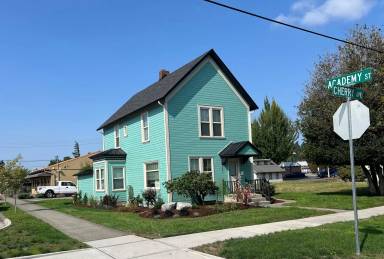 Main picture of 802 Cherry Ave