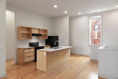 Main picture of 60 E McMicken Ave