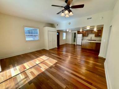 Main picture of 3143 SE 26th Ave