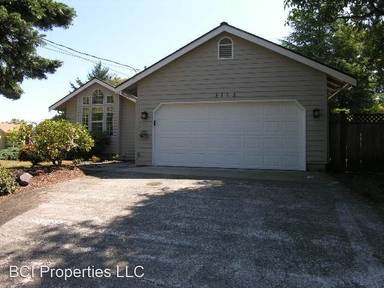 Main picture of 3113 Locust Ave W
